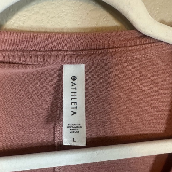 Athleta Cloudelight Stratus Tee Palermo Pink - Picture 2 of 4